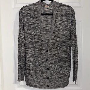 Mossimo lightweight heather sweater vneck button up casual and cute